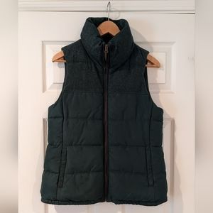 Old Navy Vest - Medium